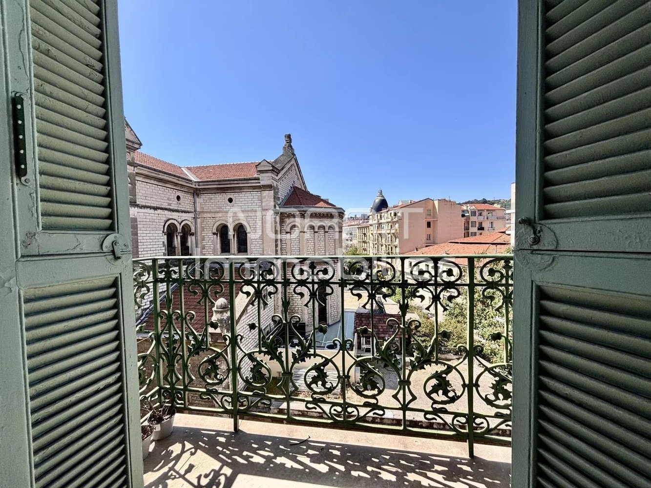 Property photo in Carre d'Or