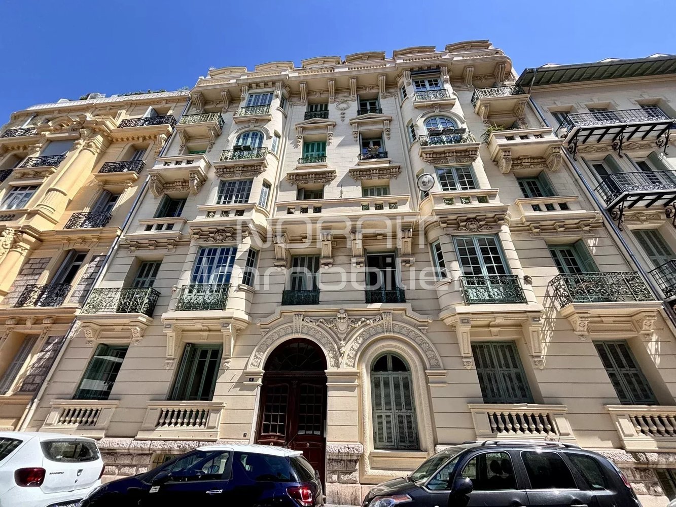 Property photo in Carre d'Or