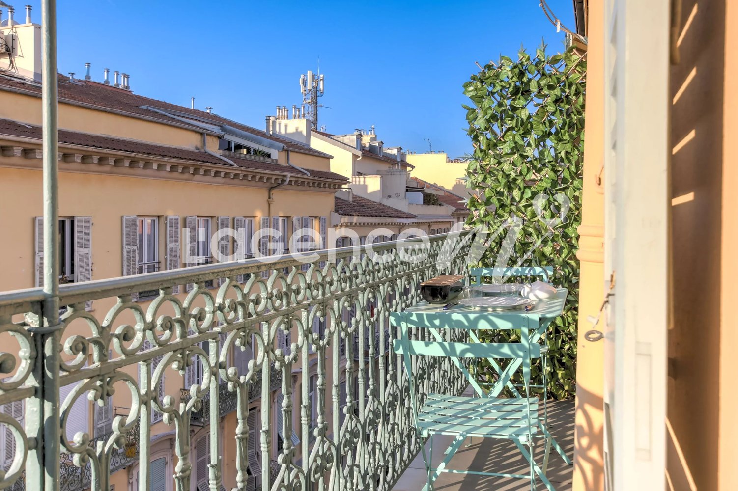 Property photo in Carre d'Or