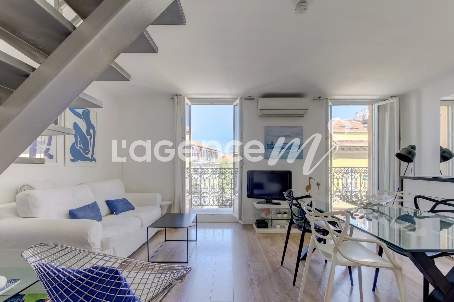 Property photo in Carre d'Or