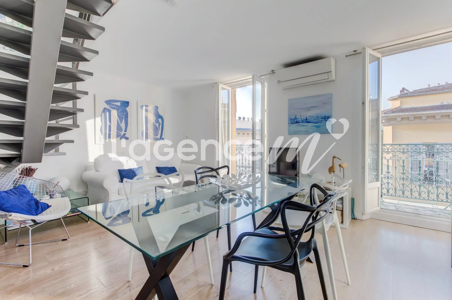 Property photo in Carre d'Or