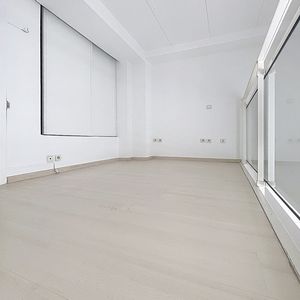 Property in Carre d'Or