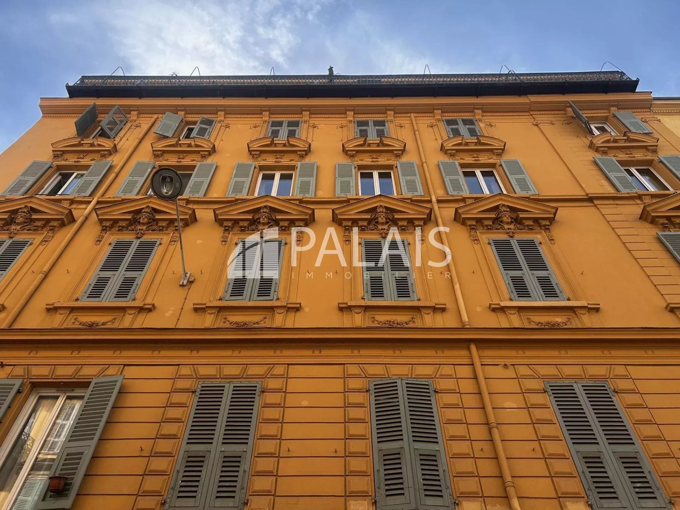 Property photo in Carre d'Or