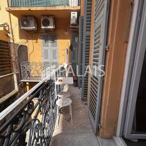 Property in Carre d'Or