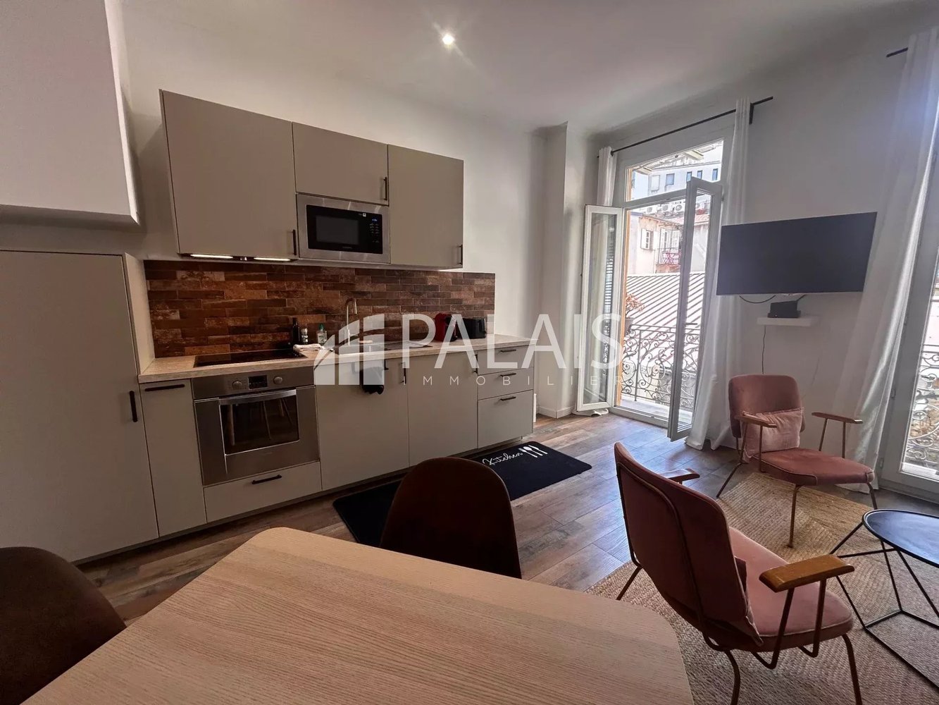 Property photo in Carre d'Or
