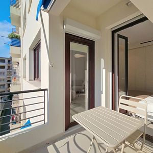 Property in Carre d'Or