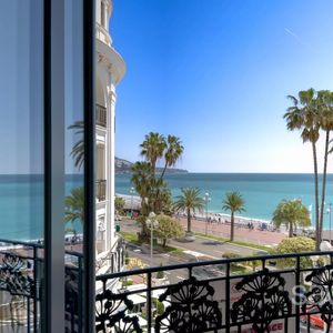 Property in Carre d'Or