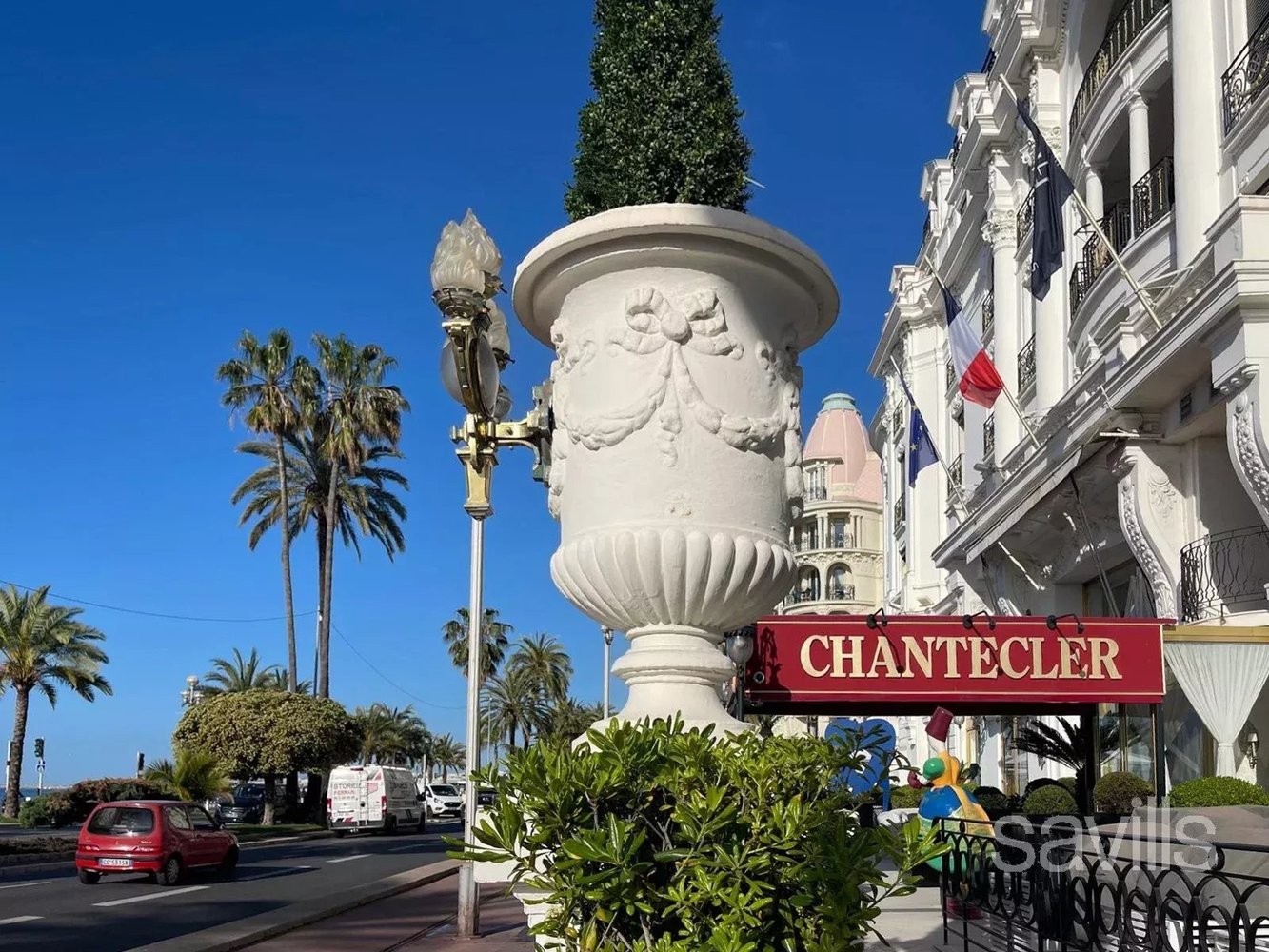 Property photo in Carre d'Or