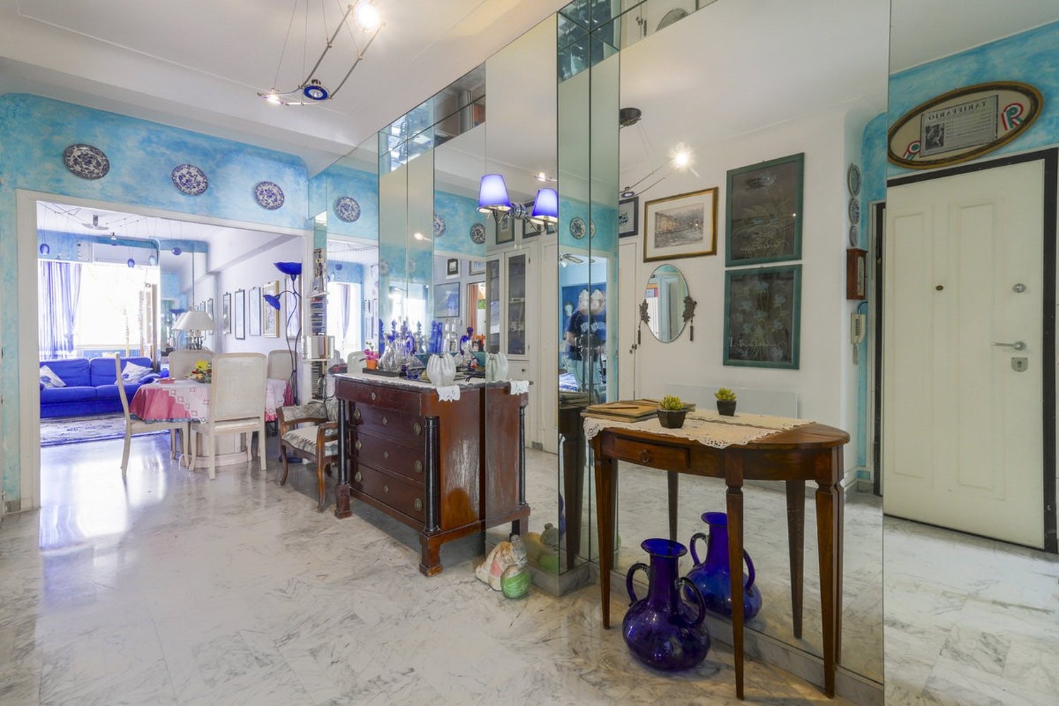 Property photo in Carre d'Or