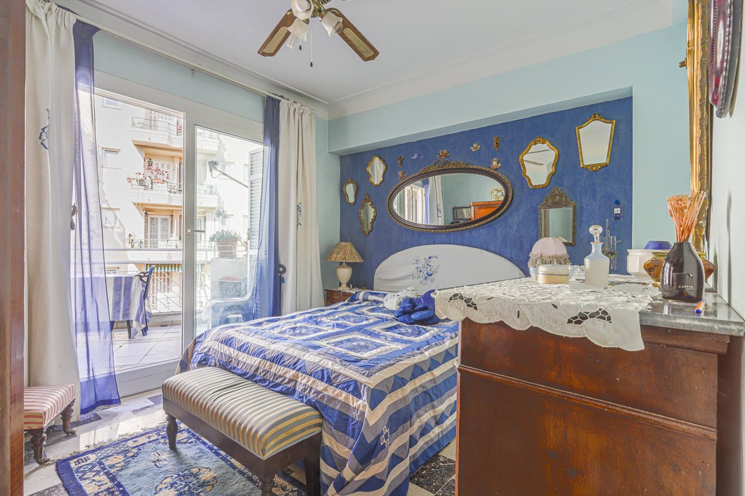 Property photo in Carre d'Or