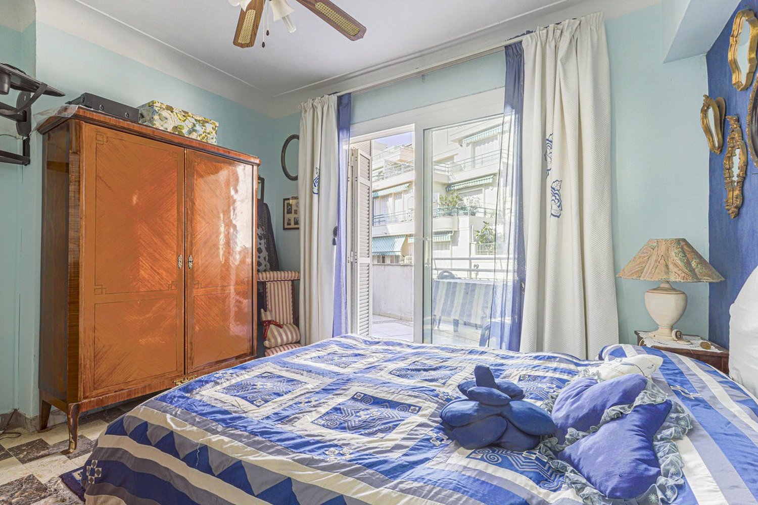 Property photo in Carre d'Or