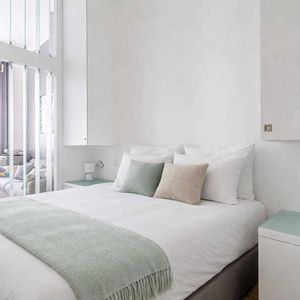 Property in Carre d'Or