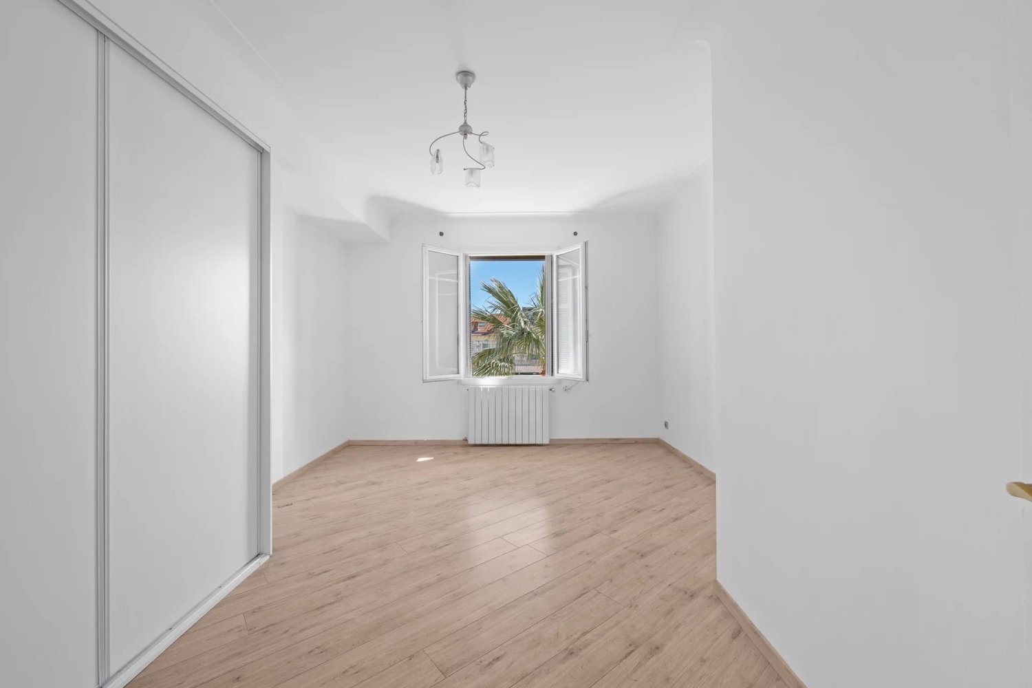 Property photo in Carre d'Or