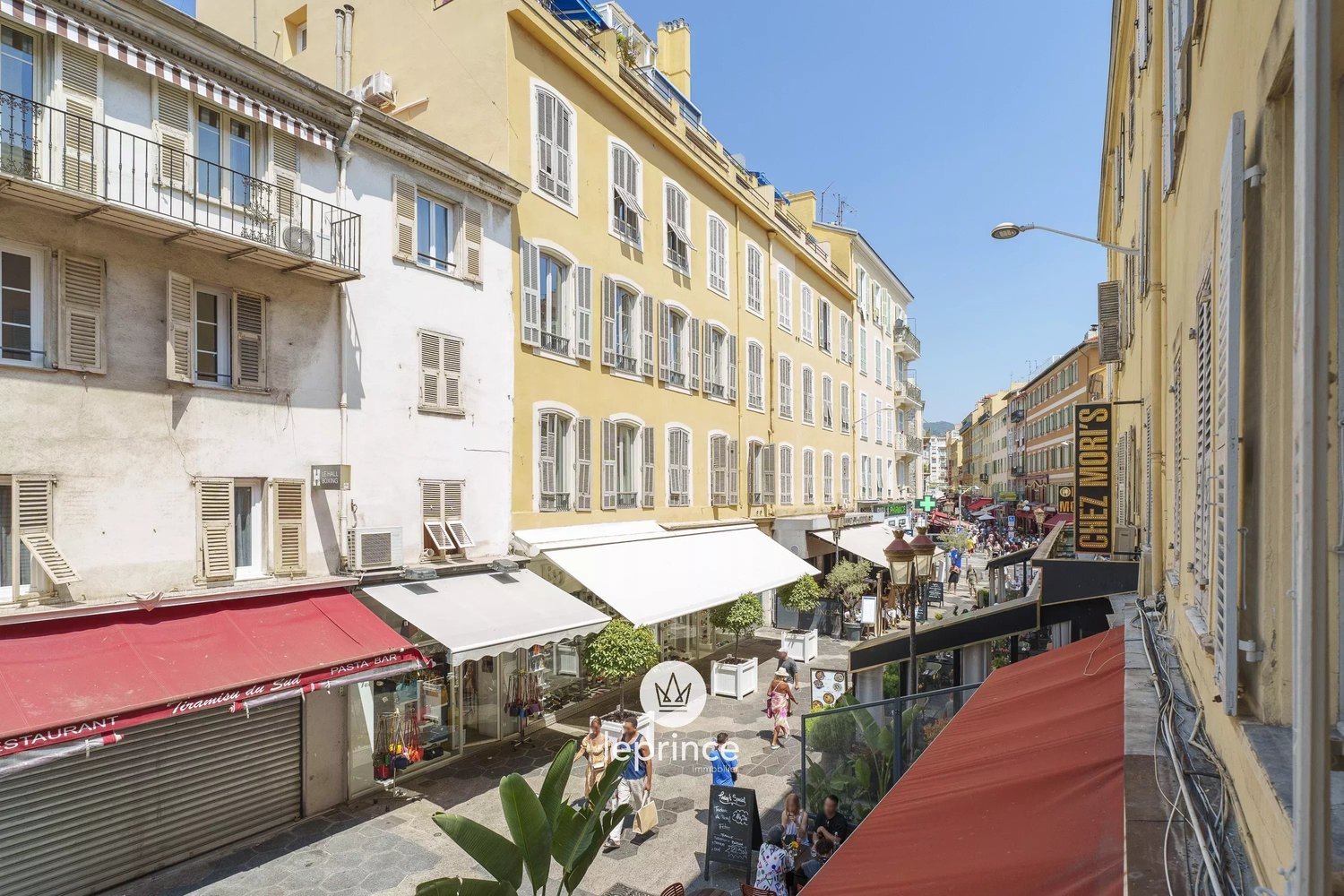 Property photo in Carre d'Or
