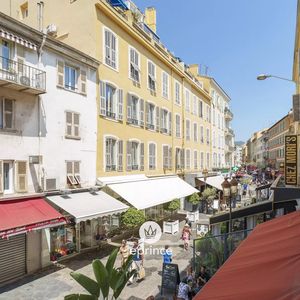 Property in Carre d'Or