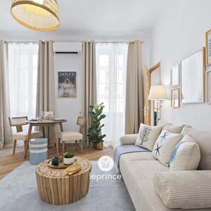 Property in Carre d'Or