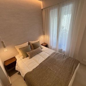 Property in Carre d'Or