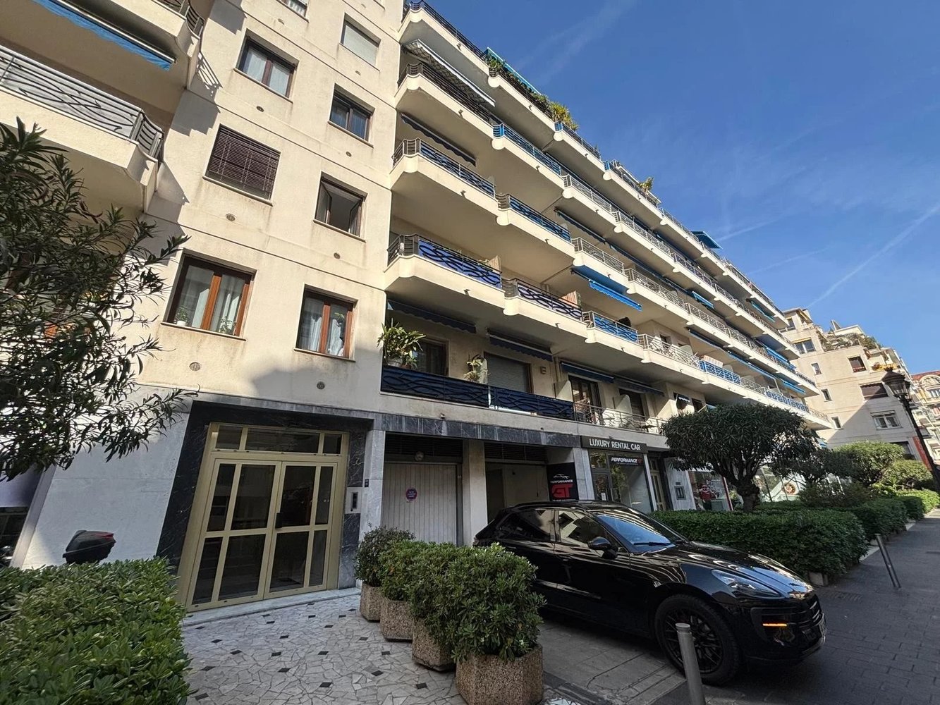 Property photo in Carre d'Or