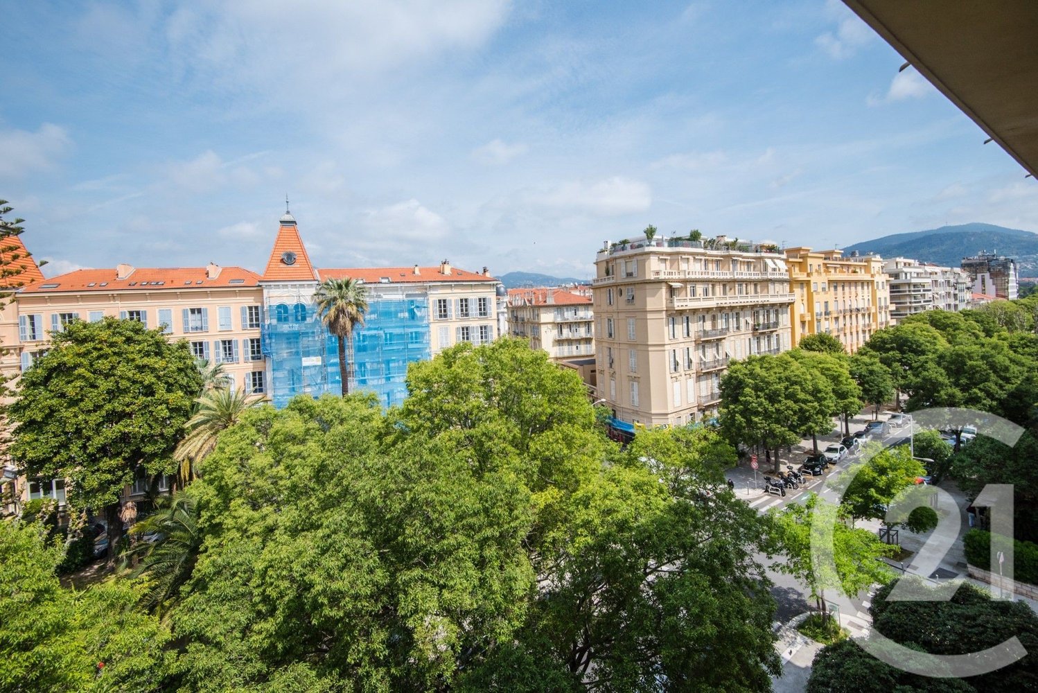 Property photo in Carre d'Or