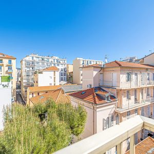 Property in Musicians Quarter