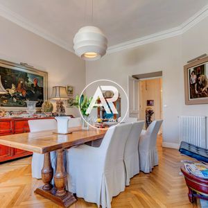 Property in Musicians Quarter