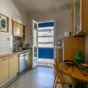 Property in Musicians Quarter