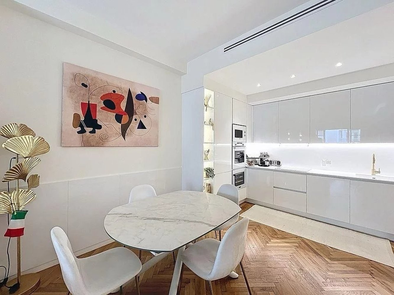 Property photo in Musicians Quarter
