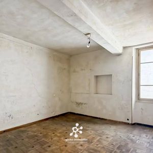 Property in Old Town