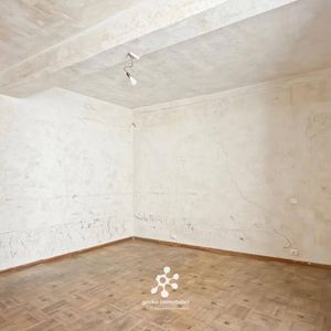 Property in Old Town