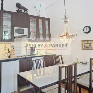 Property in Old Town