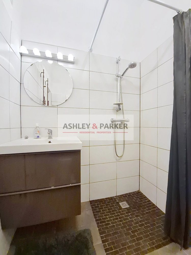 Property photo in Old Town