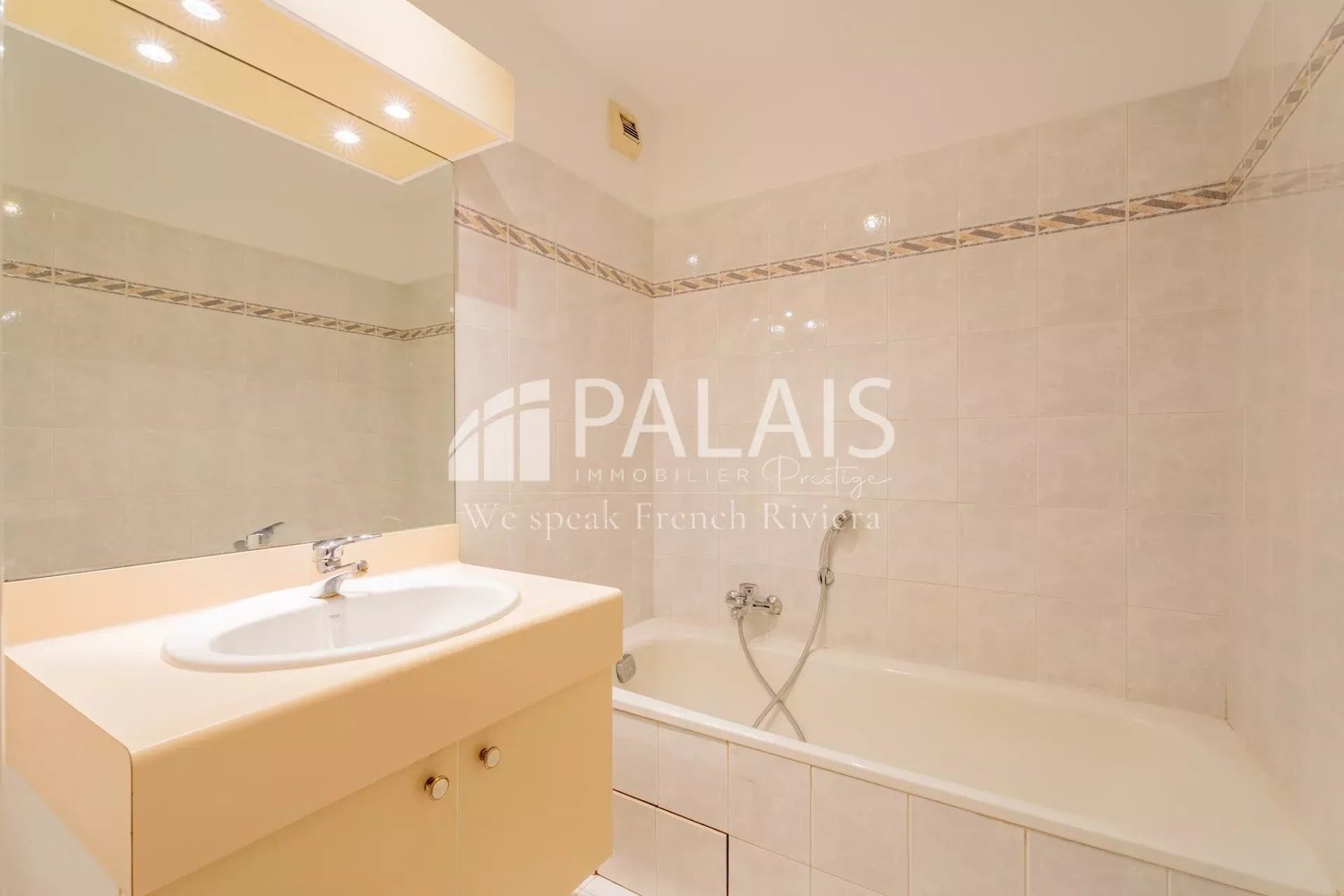 Property photo in Old Town