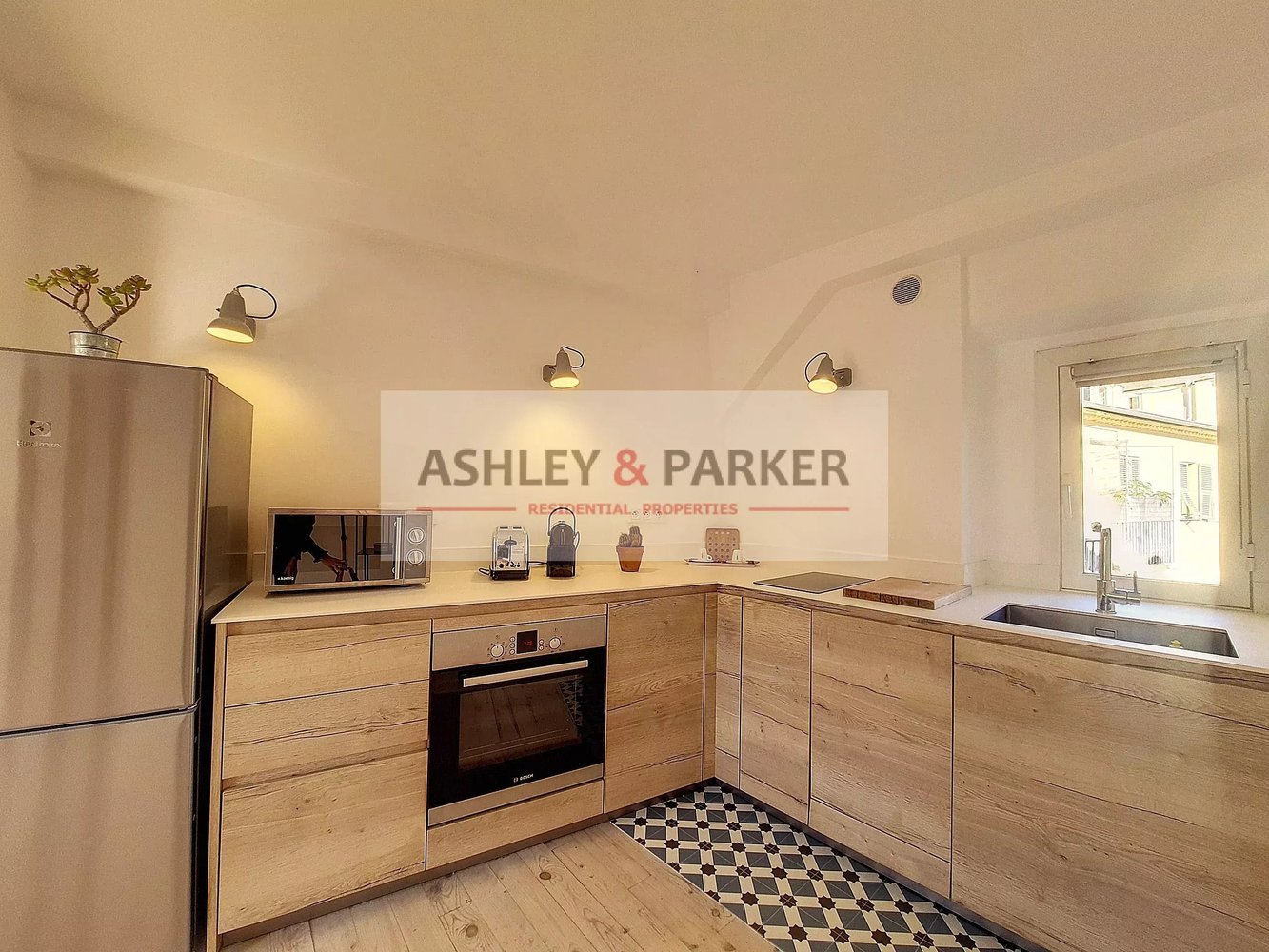 Property photo in Port