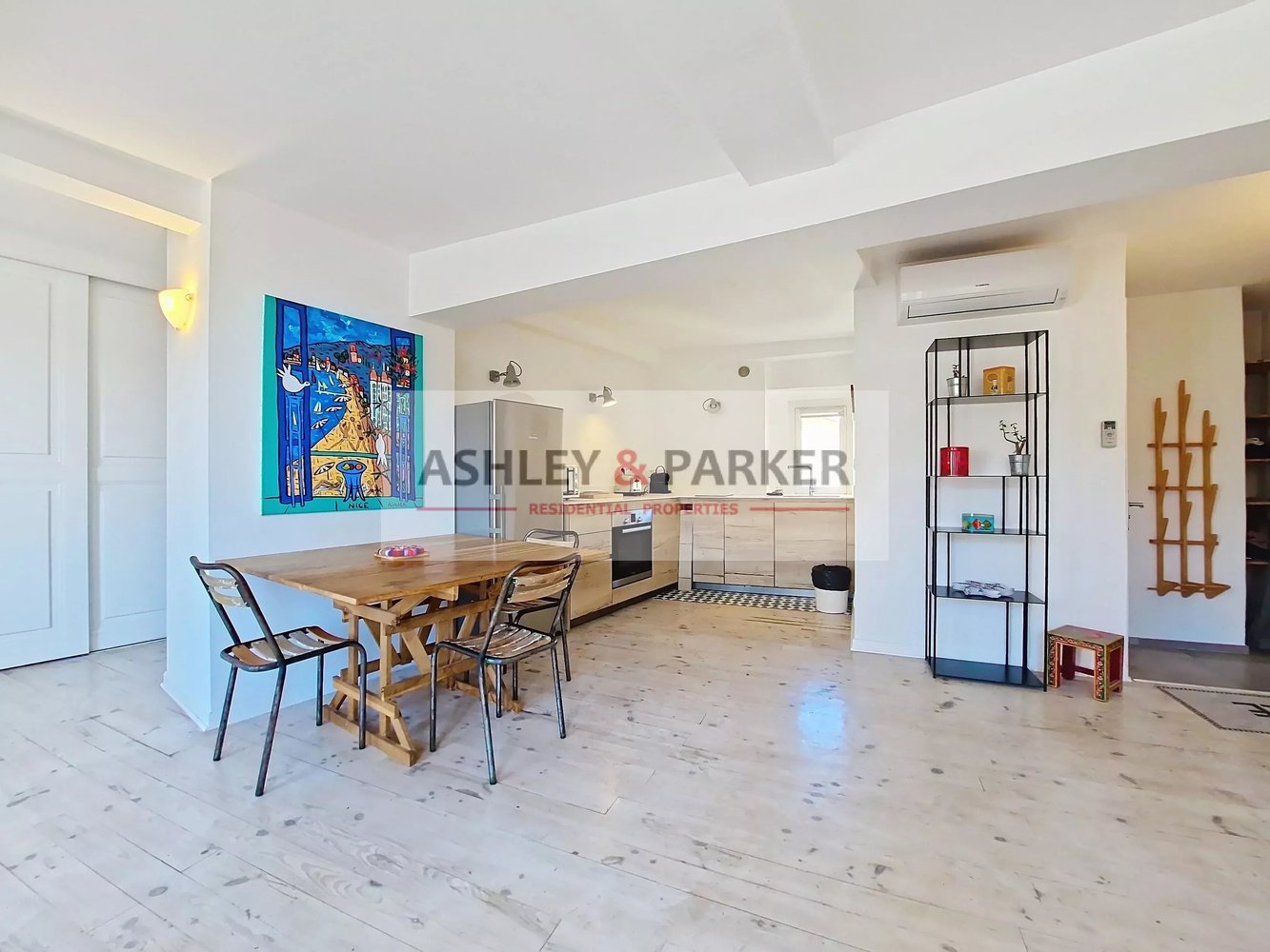 Property photo in Port