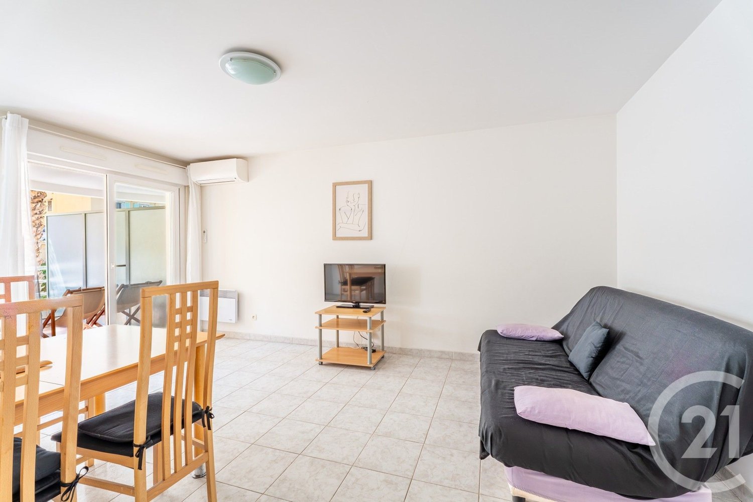 Property photo in Port
