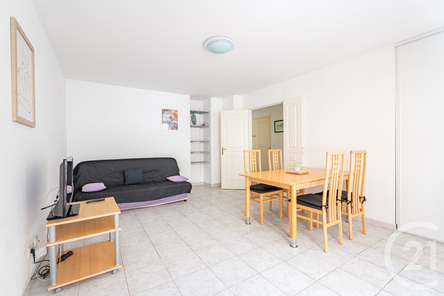 Property photo in Port