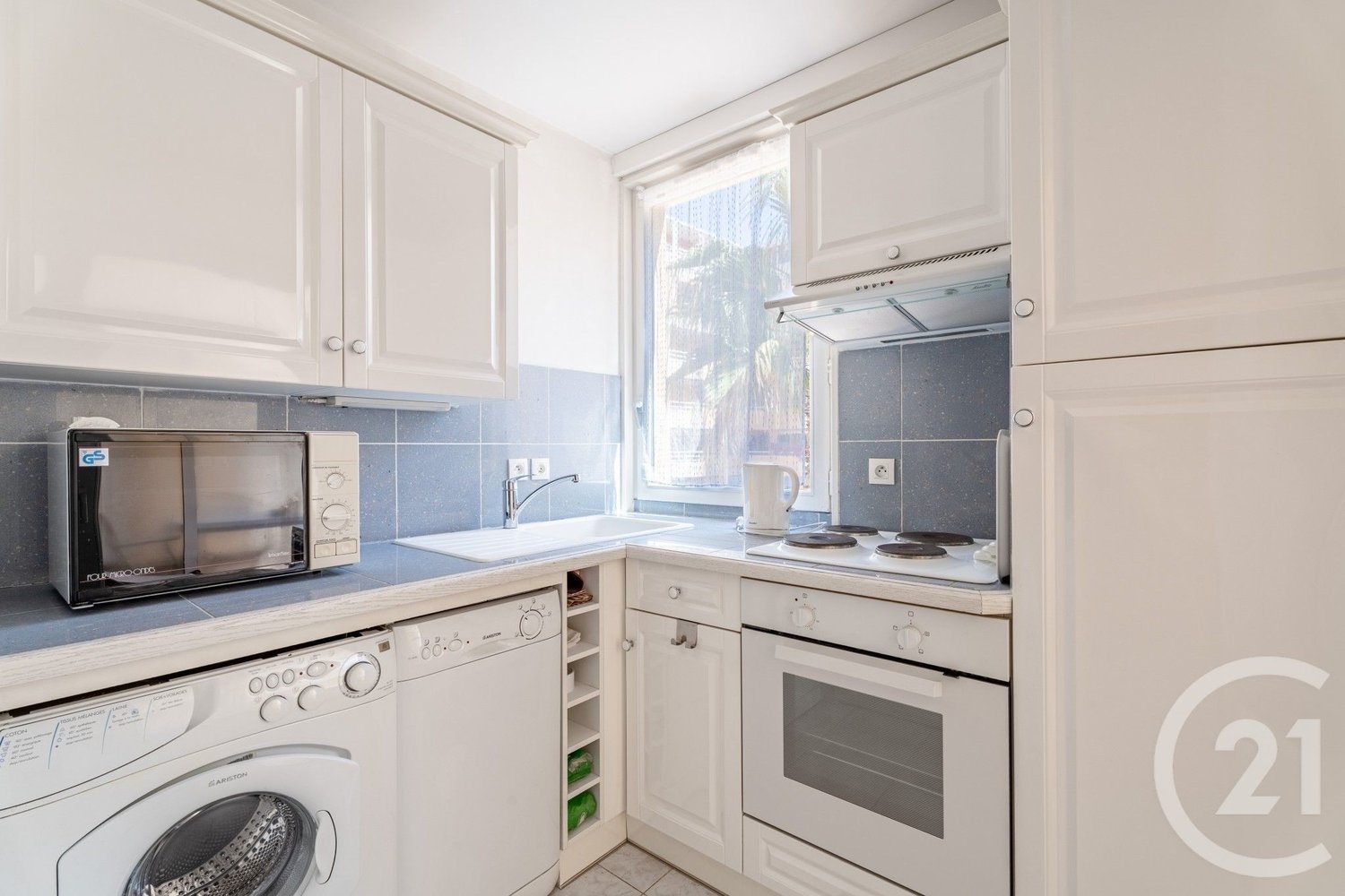 Property photo in Port