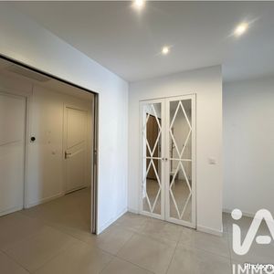 Property in Carre d'Argent