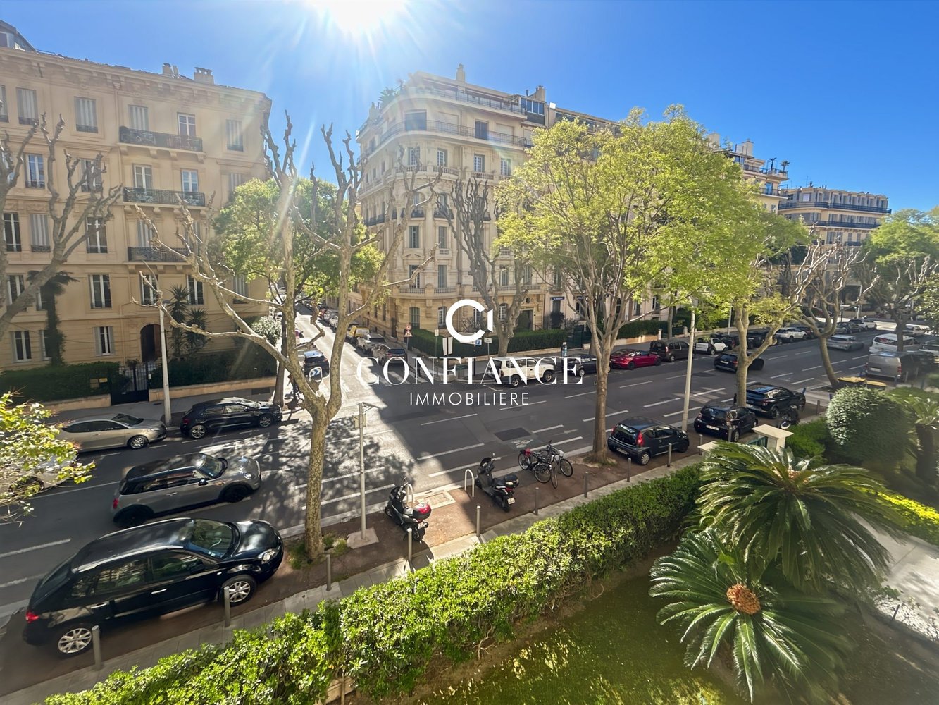 Property photo in Carre d'Argent