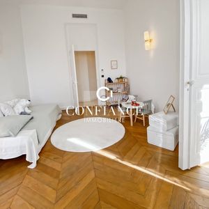 Property in Carre d'Argent
