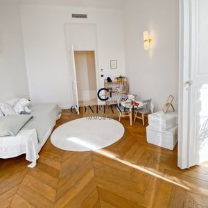 Property in Carre d'Argent