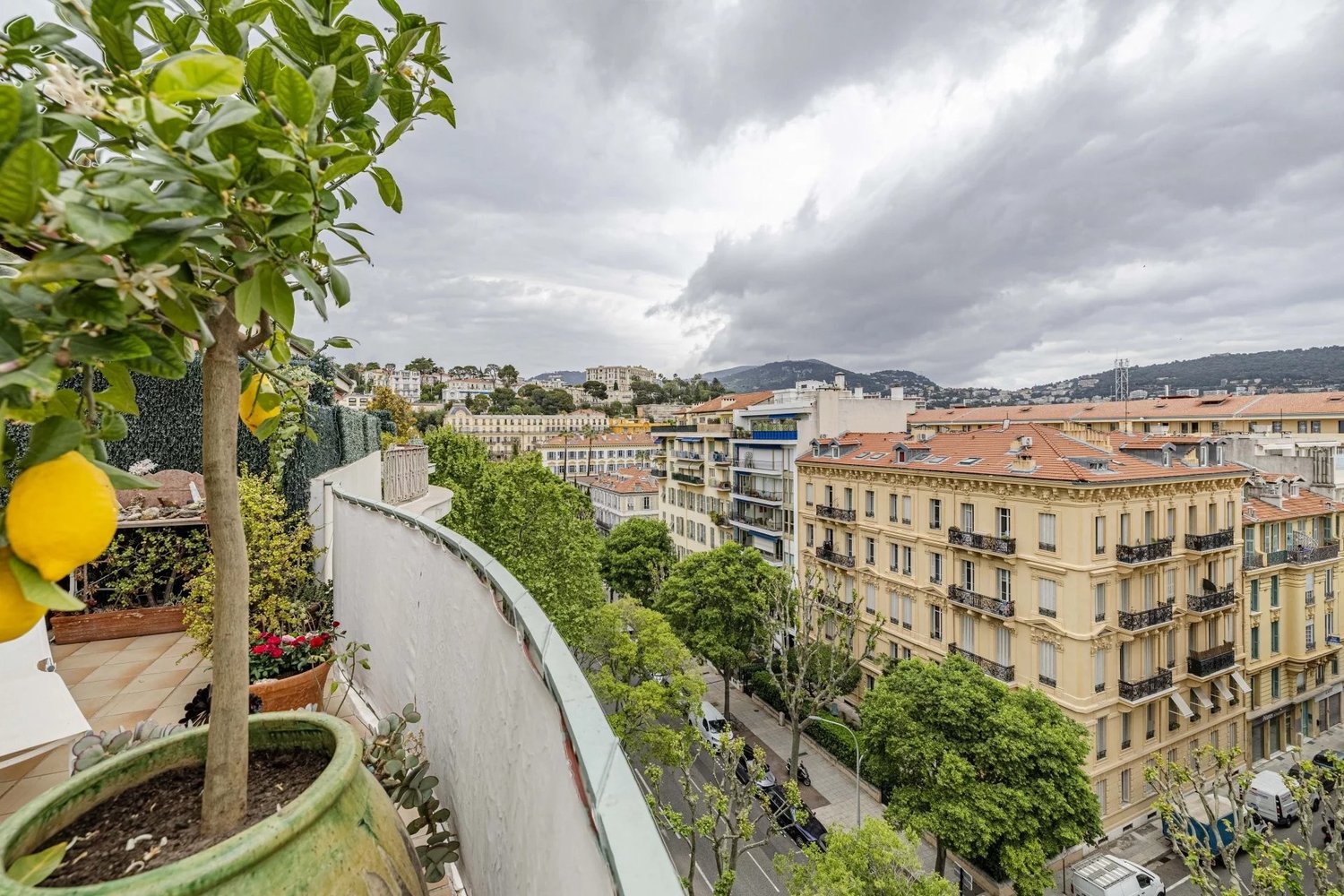 Property photo in Carre d'Argent