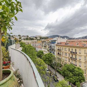Property in Carre d'Argent