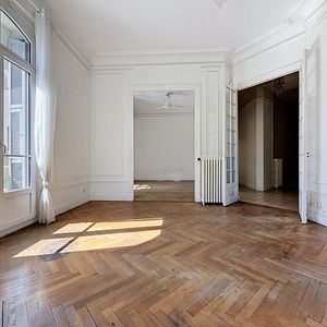 Property in Carre d'Argent