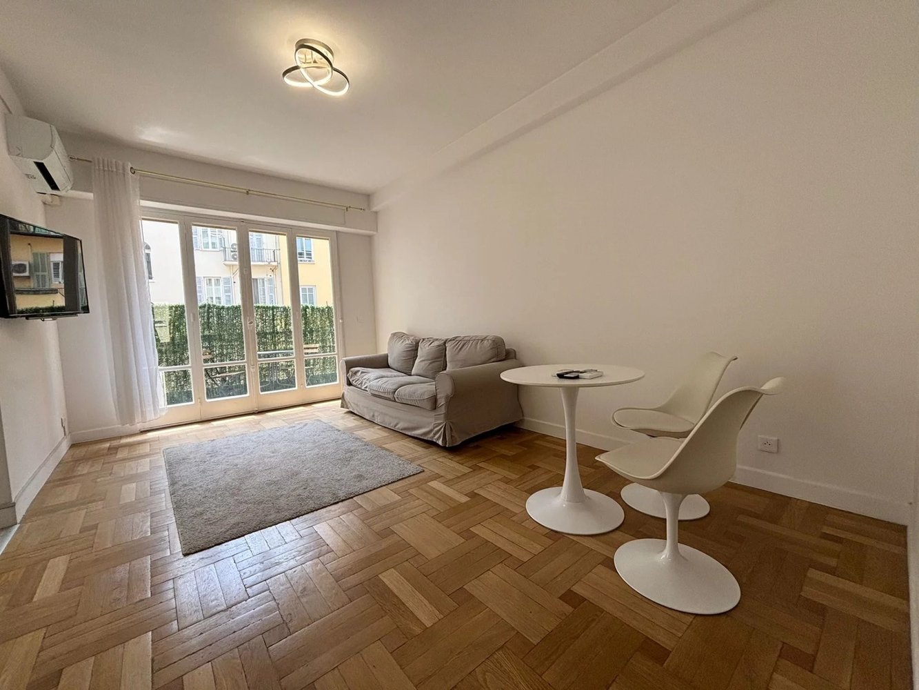 Property photo in Carre d'Argent