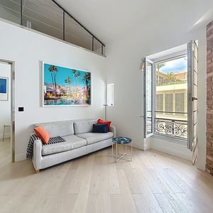 Property in Carre d'Argent