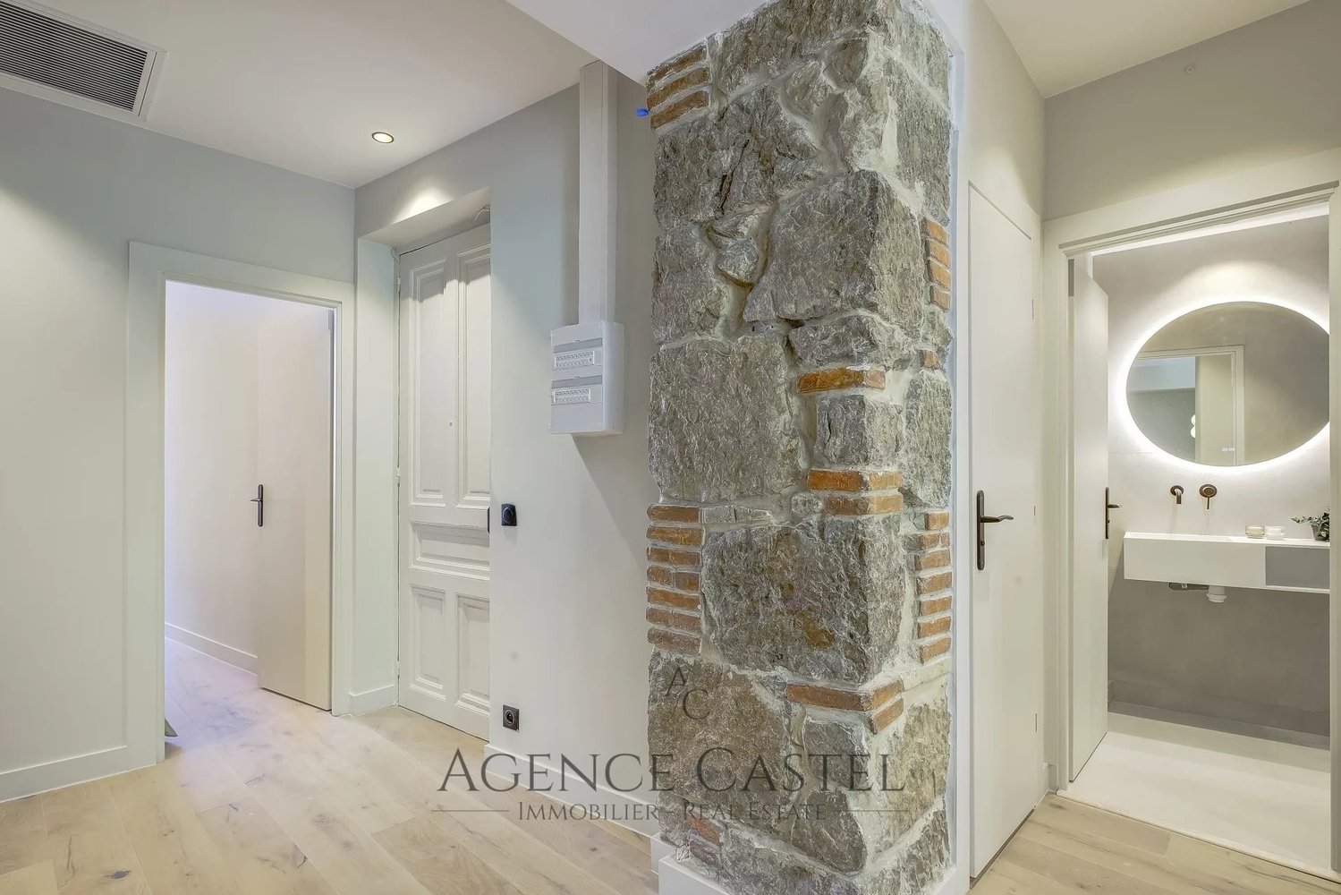Property photo in Carre d'Argent