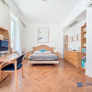 Property in Carre d'Argent