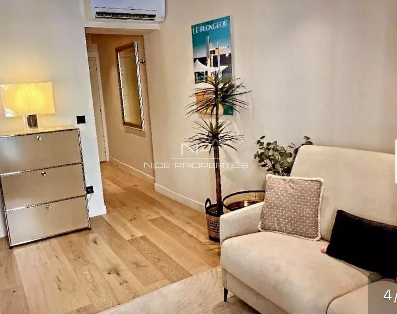 Property photo in Carre d'Argent