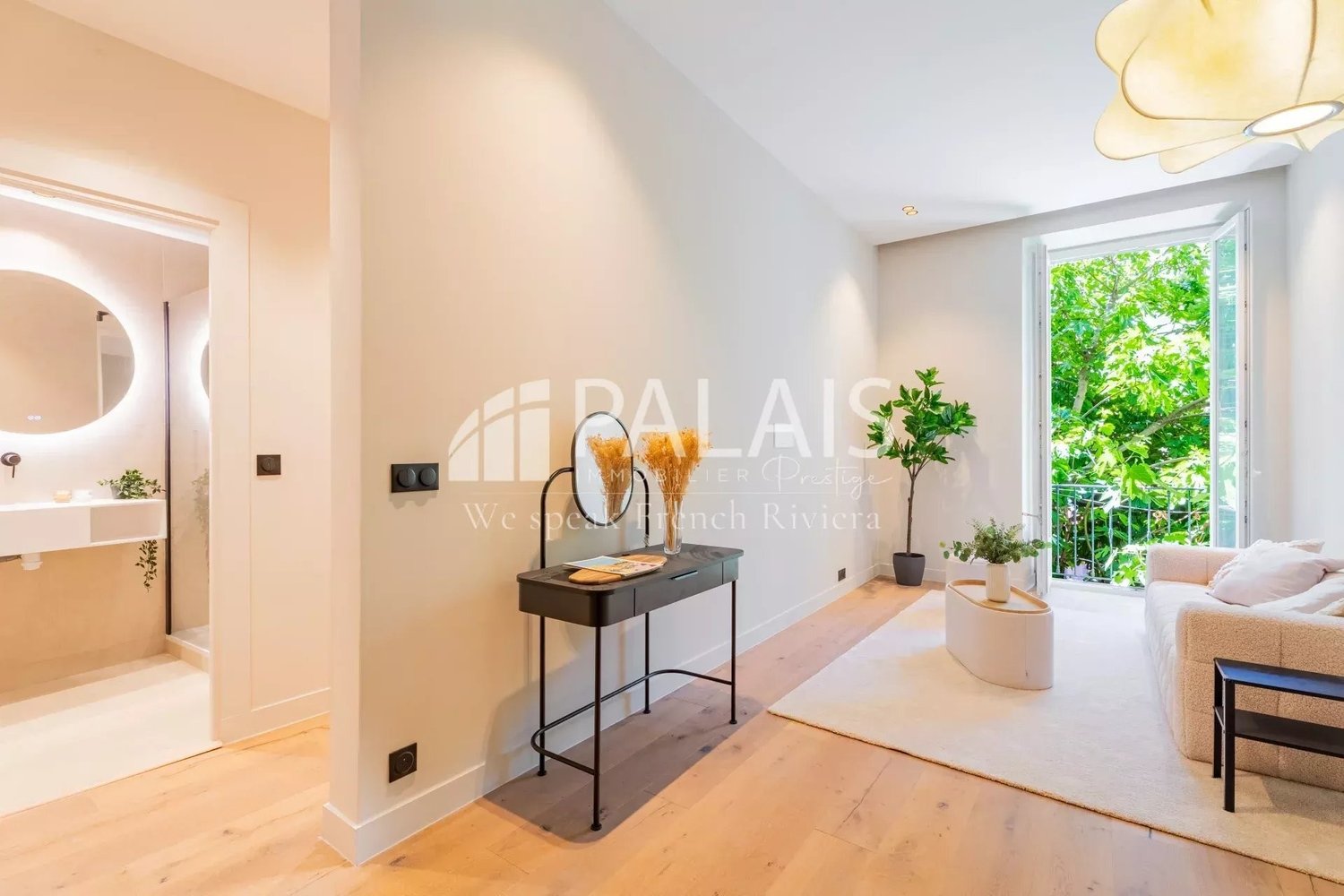 Property photo in Carre d'Argent